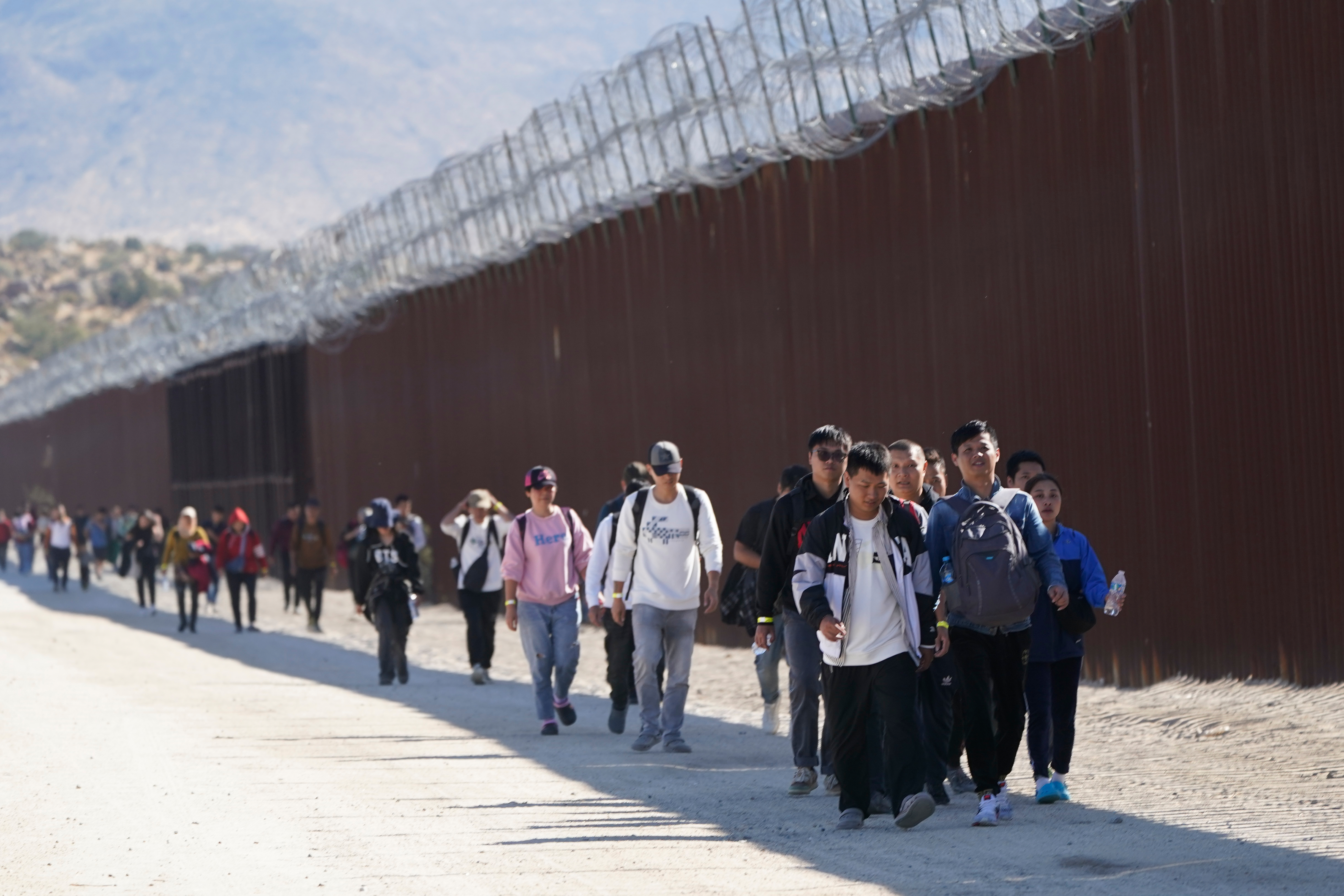¿Quiénes son los 4.5 millones de migrantes que entraron a EEUU en la última década y adónde fueron?