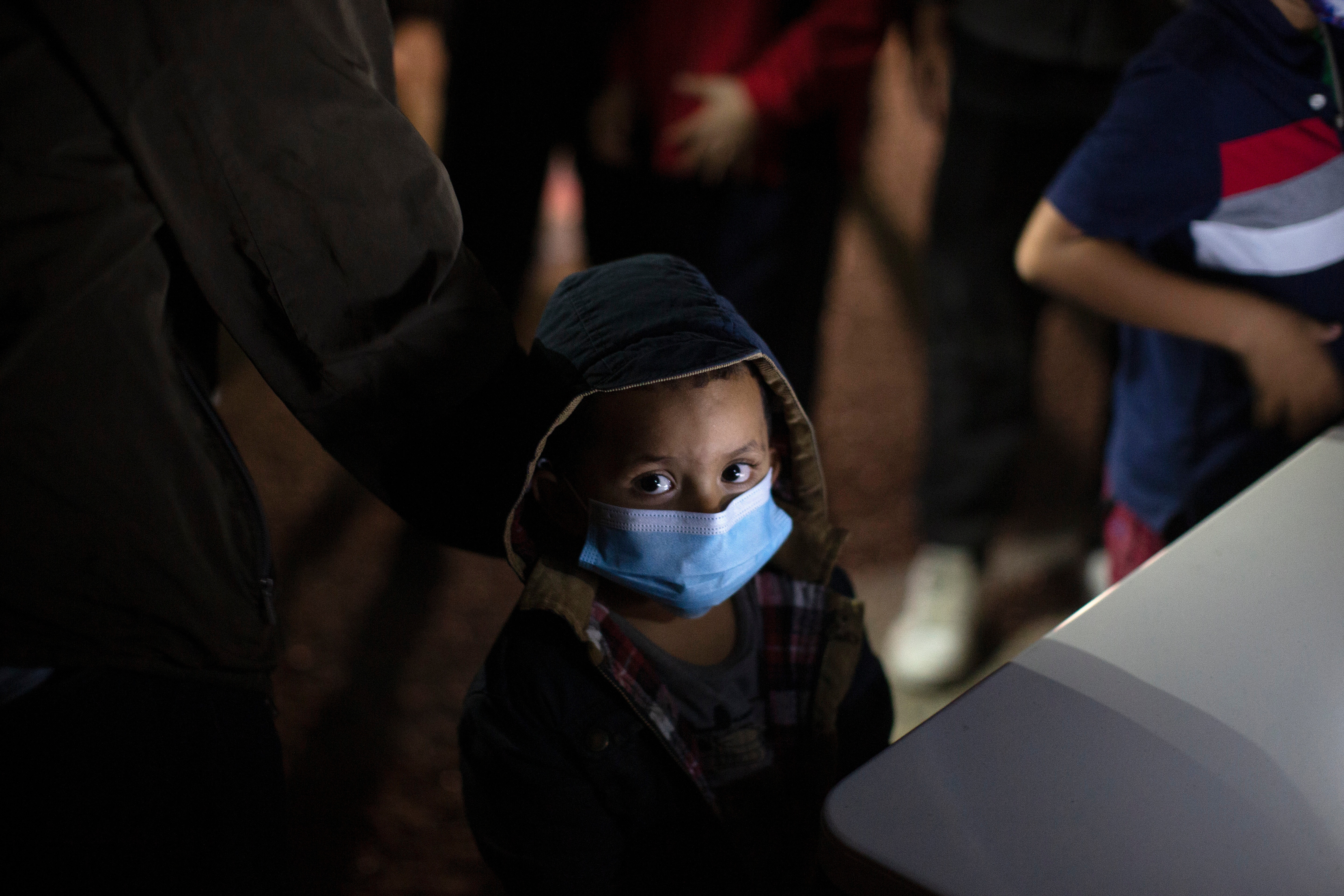Inquieta a activistas el plan del gobierno de EEUU de asignar abogados a casos de niños migrantes