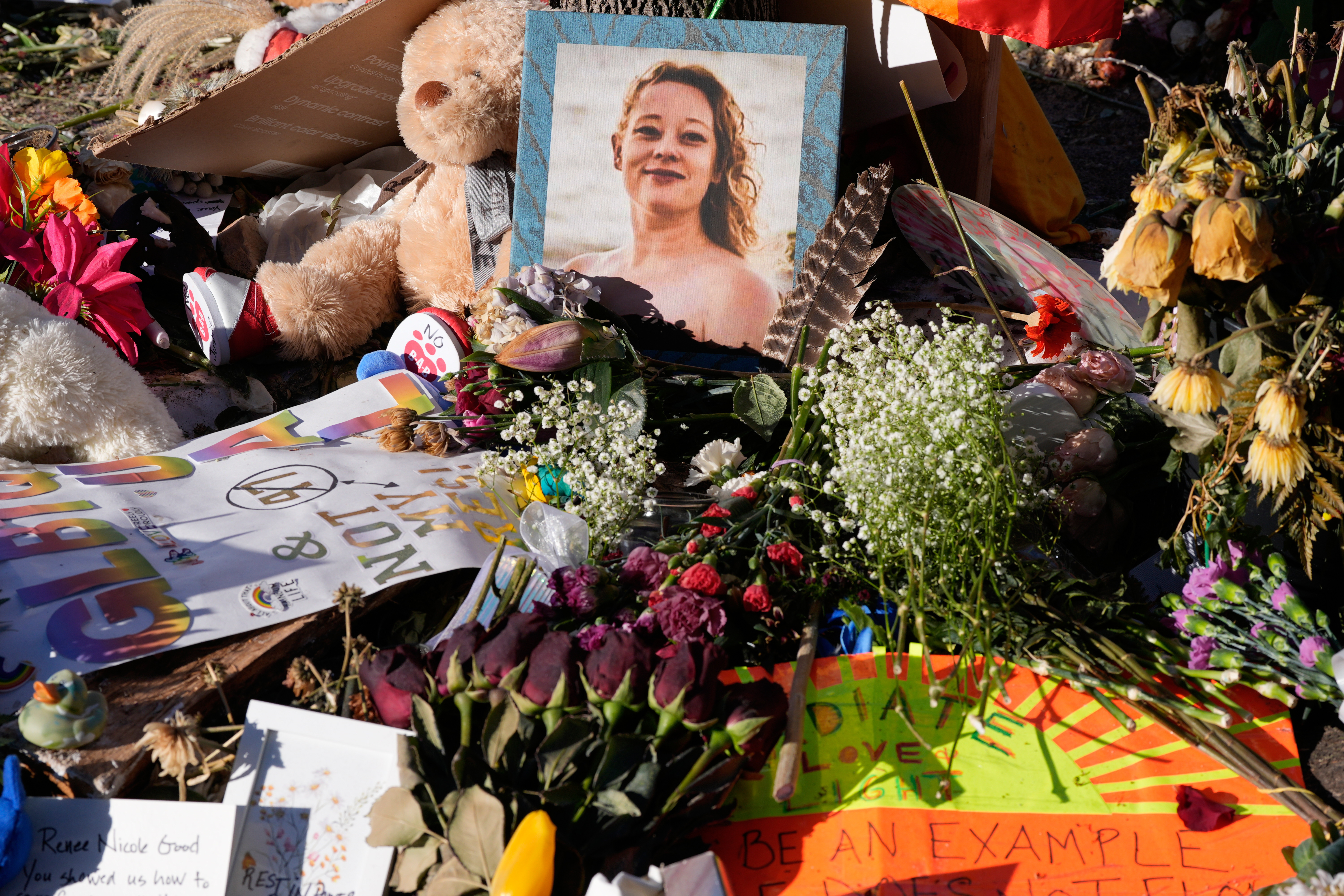Familia de Renee Good presenta demandas para hacer justicia por su muerte a manos de ICE